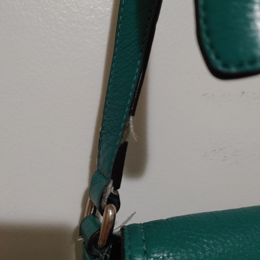 Small Coach - Picture 3 of 4